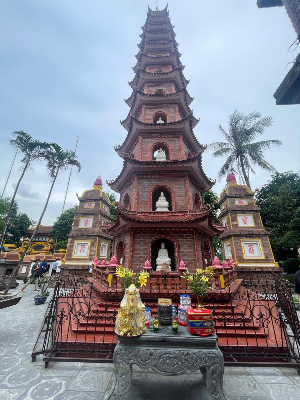 Tour de la pagode Trấn Quốc, Hanoï